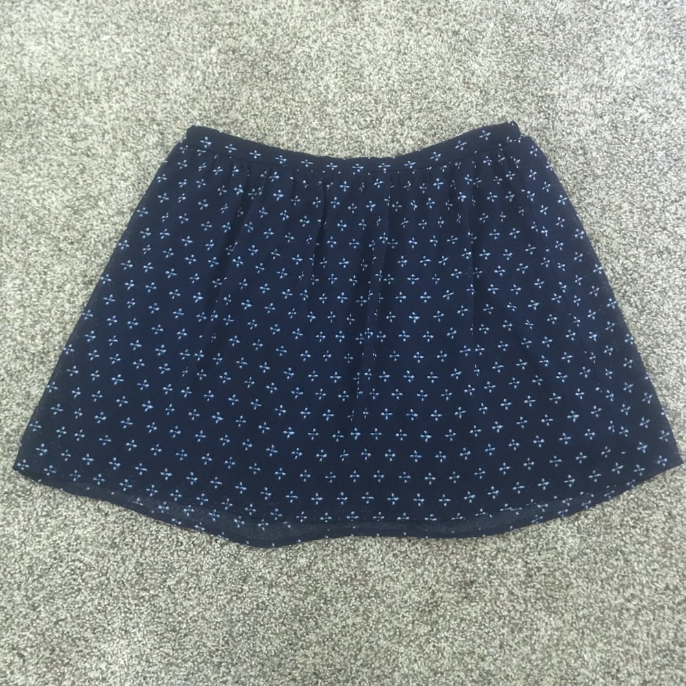Old navy small navy floral skirt